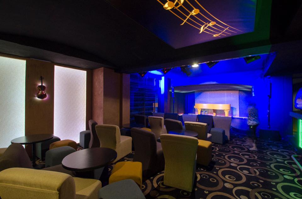 karaoke insurgentes instalaciones
